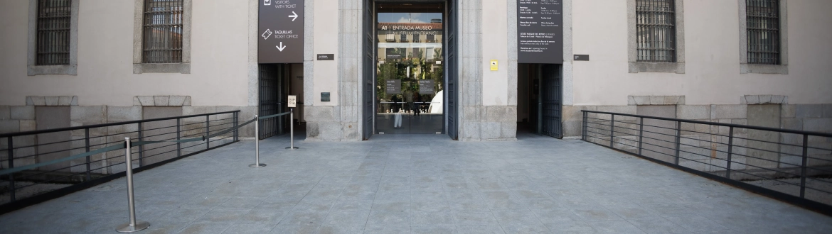 Entrada, en la fachada Sabatini, del Museo Reina Sofía. | Eduardo Parra / Europa Press
